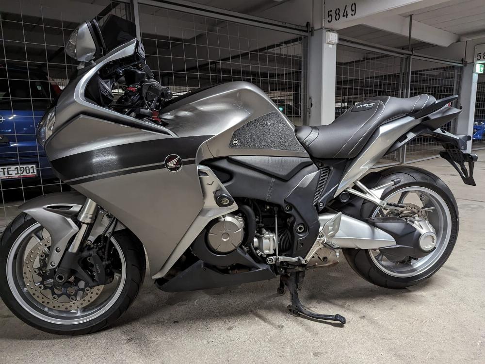 Motorrad verkaufen Honda VFR 1200f Ankauf